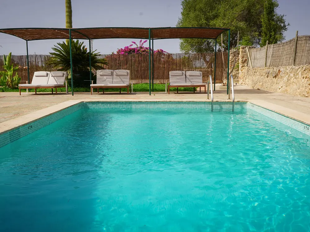 Piscina exterior de Es Passarell en Felanitx